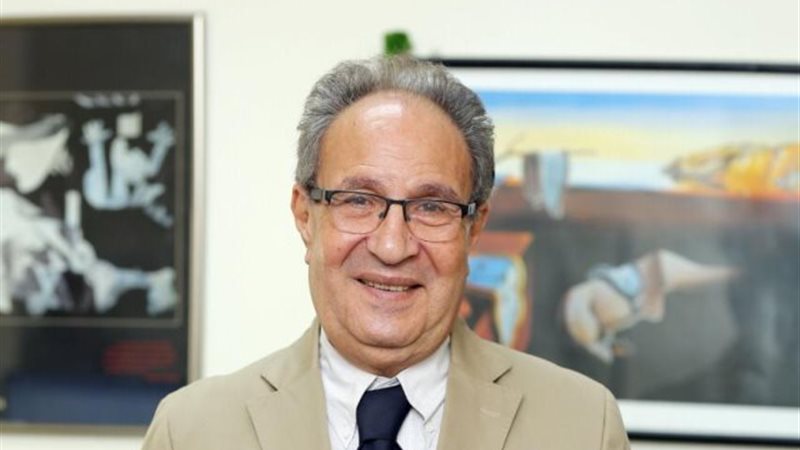 الدكتور محمد العزازي