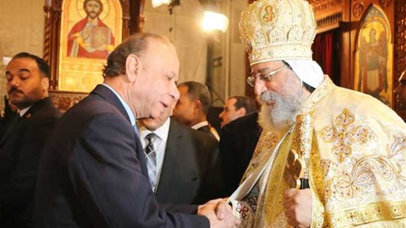 المحافظ والبابا