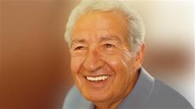 في ذكرى ميلاد إحسان عبدالقدوس.. أديب الحب والحرية: 