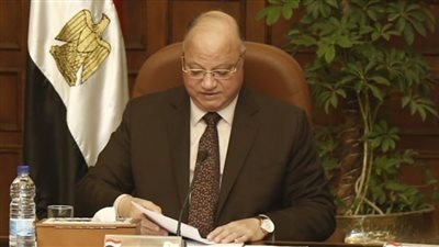 محافظ القاهرة: تسليم 105 عقد تمليك لمستثمري شق الثعبان 