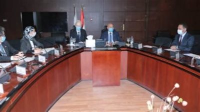 وزير النقل وسفير اليابان يبحثان التعاون في مشروعات مترو الأنفاق 