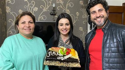 عمرو الصيفى يفاجىء وجه القمر دينا فؤاد بـ 