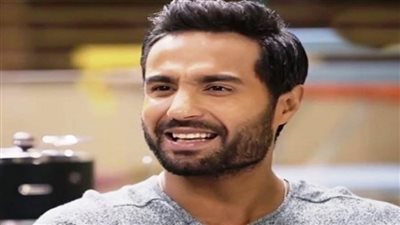 عاجل.. كريم فهمي بعد إصابته بكورونا: «يخرب بيت التشاؤم»