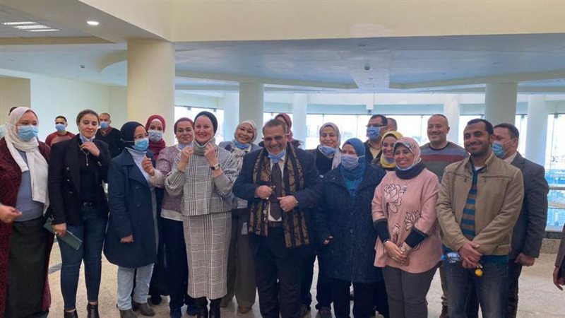 حسن راتب فى جامعة