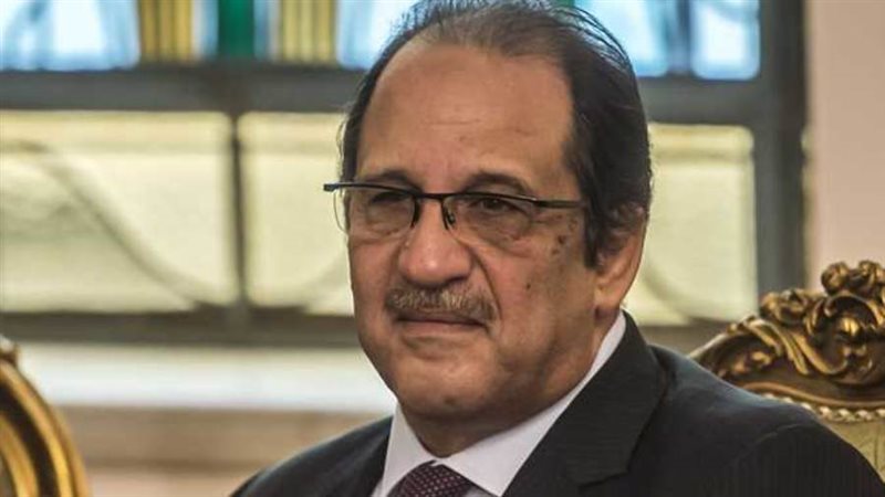 اللواء عباس كامل