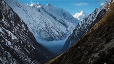  سقوط فتاة من ارتفاع 650 قدما فور طلب يدها للزواج في النمسا 