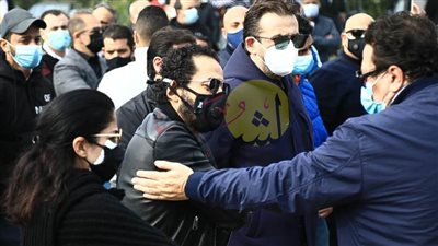 بالصور .. وزيرة الثقافة ونجوم الفن يودعون الكاتب الكبير وحيد حامد لمثواه الأخير 