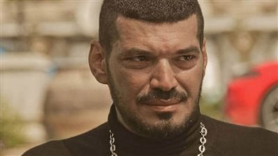 بالفيديو| من محمد رمضان إلى رحاب الجمل.. باسم سمرة «قنبلة أزمات»