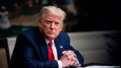 رويترز: أسهم تويتر تهوى 8% في ألمانيا بعد تعليق حساب ترامب