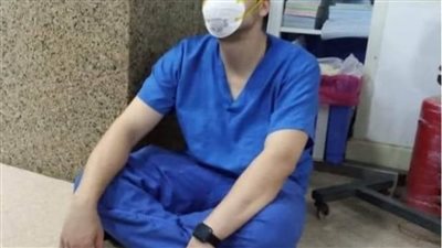 طبيب ينجح في إنقاذ حياة مريضة كورونا بعد عناء 5 ساعات 