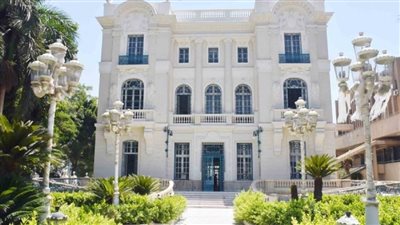 بالصور| يضم مقتنيات نادرة.. وزيرة الثقافة تتابع تطوير متحف محمود خليل وحرمه