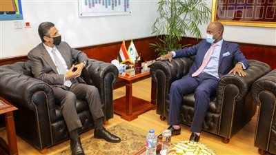 رئيس البريد المصري يستقبل السكرتير العام لمنطقة التجارة الحرة القارية الافريقية.. 