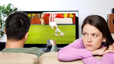 7 نصائح لـ«الزوجة» يجب اتباعها أثناء مشاهدة مباريات منتخب اليد في المونديال رفقة «الزوج» 