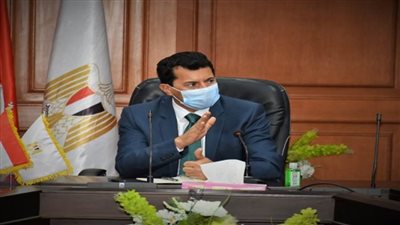 بالصور | وزير الرياضة يلتقي لاعبي منتخب اليد 