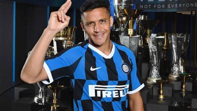 التشكيل الرسمي.. سانشيز أساسيًا في تشكيل الإنتر لمواجهة ميلان في الكالتشيو