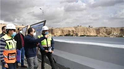 السيسي يتفقد عددًا من المشروعات بمصر القديمة والسيدة عائشة ومنطقة محور الحضارات