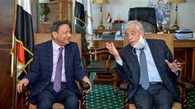 في ندوة «سيناء» بالأعلى للإعلام .. كرم جبر يعد بمواجهة «إعلام الفضائح»