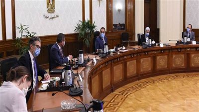 بالصور | السفير البريطاني بالقاهرة: مصر حققت تقدمًا مذهلًا في إنتاجها للطاقة المتجددة