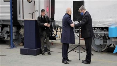 بالصور | السفير المصري يشارك في مراسم توريد عربات القطارات المصنعة بالمجر 