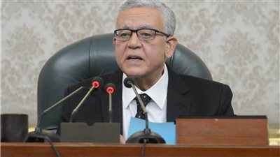 رئيس مجلس النواب : إزالة الإعفاء الضريبي من النواب رسالة للمواطن أننا نشعر بأعبائه