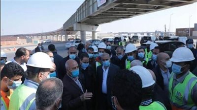 وزير النقل: توريد أولى دفعات عربات«القطار الكهربائي» أغسطس المقبل 