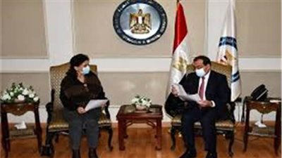 وزير البترول يجري مباحثات ثنائية مع وزيرة الطاقة الأردنية في القاهرة 