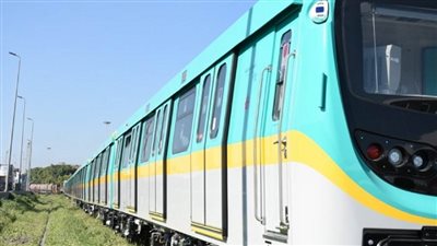 عاجل | بالصور | وصول سادس قطار مترو أنفاق مكيف جديد لميناء الإسكندرية 