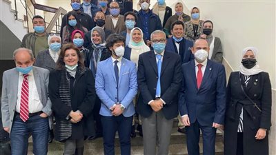 تعاون بين جامعة جنوا الإيطالية وجامعة مصر للعلوم والتكنولوجيا لتدريب أطباء الأسنان وتأهيلهم مهنيأ  