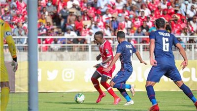 سيمبا يهزم الأهلي بصاروخية ميكسوني في دوري الأبطال