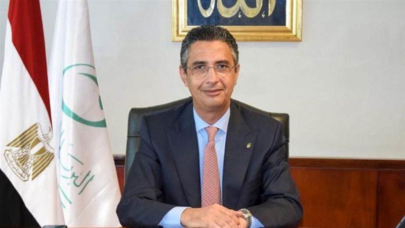 الدكتور شريف فاروق