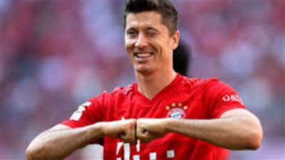 ليفاندوفسكي يتوج بجائزة لاعب الأسبوع في دوري الأبطال 