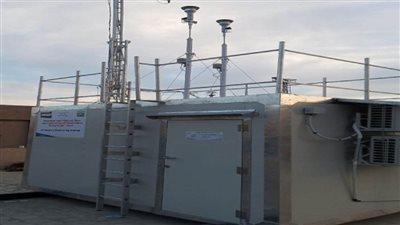 بالصور | تركيب أول محطة رصد لملوثات الهواء بميناء بورسعيد