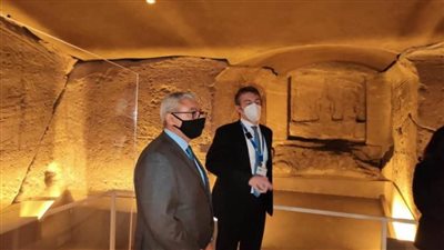 بالصور | القنصل العام بميلانو يزور المتحف المصري في تورينو