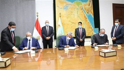 بالصور | للنهوض بزراعات القصب.. بروتوكول بين 