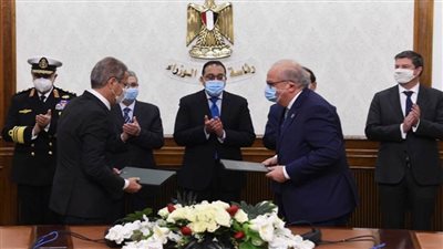 بالصور | مدبولي يشهد توقيع اتفاقية تعاون لبدء دراسات إنتاج 