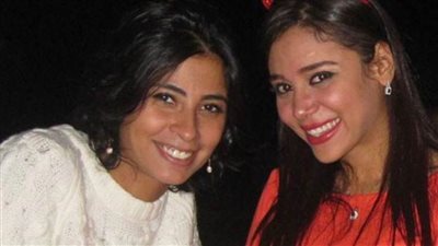 عاجل.. القبض على المتهمين بسرقة شقة شقيقية الفنانة روبي 