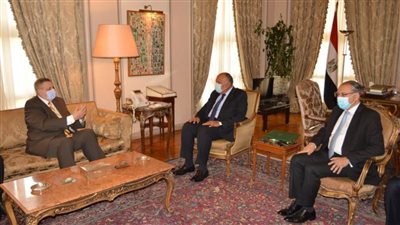 وزير الخارجية يبحث مع المبعوث الأممي التوصل لحل سياسي للأزمة الليبية