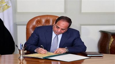 «السيسي» يتسلم أوراق اعتماد 15 سفيرًا جديدًا لدى مصر 