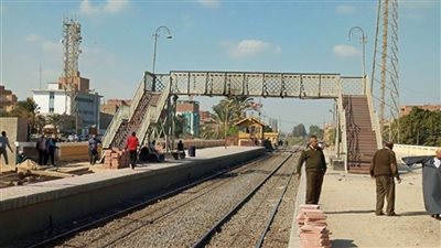 أثناء عبوره المزلقان.. مصرع مواطن أسفل عجلات القطار بالبحيرة