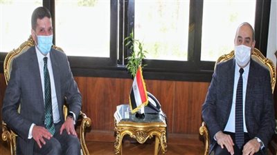 لزيادة الاستثمارات.. وزير الطيران يلتقي رئيس هيئة الاستثمار