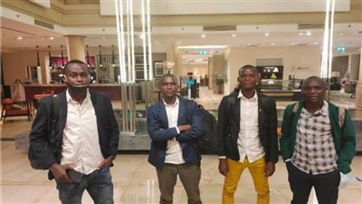 عاجل.. وصول طاقم حكام مباراة 