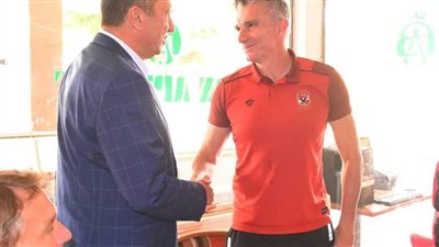 مفاجأة .. الخطيب يخطف 