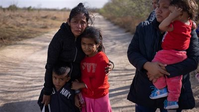 ارتفاع الهجرة غير الشرعية بمعدل غير مسبوق عبر الحدود المكسيكية الأمريكية