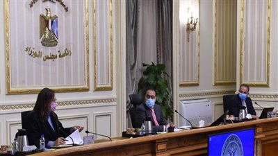 رئيس الوزراء يستعرض الخطة الاستثمارية للعام المالي 2021/2022