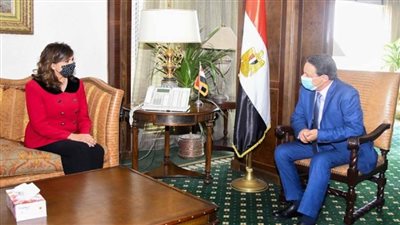 بالصور | وزيرة الهجرة: كرامة المصري بالخارج مصانة