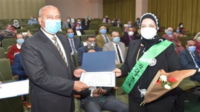 بالصور | تكريم الأمهات المثاليات العاملات في 