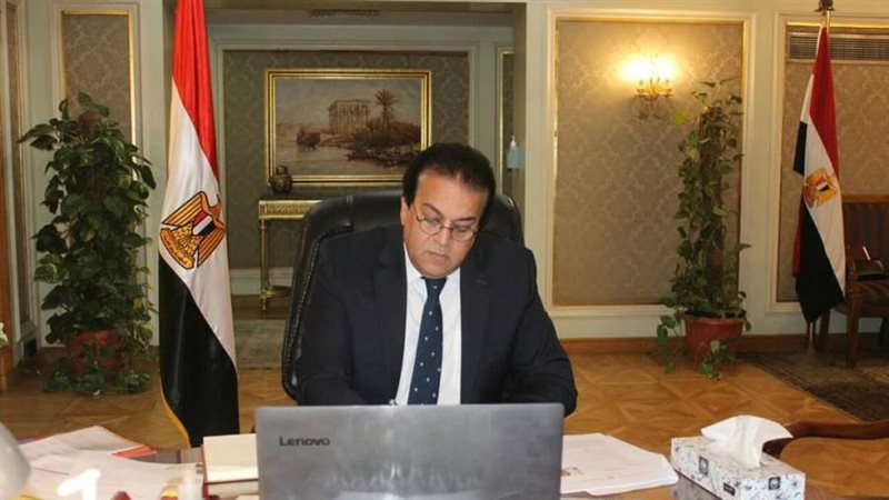 وزير التعليم العالى