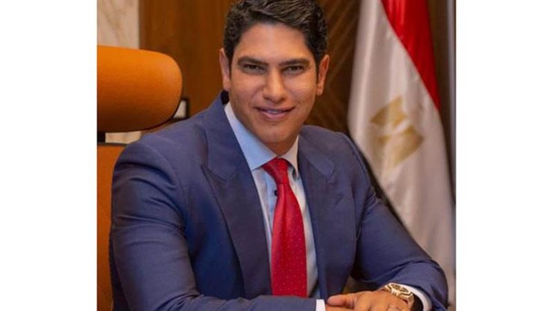 رجل الاعمال احمد