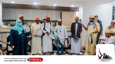 وزير التعليم العالي يتلقى تقريرًا عن أنشطة الطلاب الوافدين 