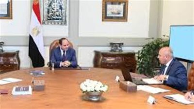 عاجل.. السيسي يجتمع برئيس الحكومة و7 وزراء بينهم وزير النقل 